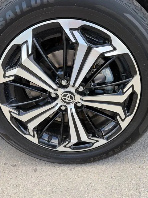 Used 2021 White Toyota XSE image 5