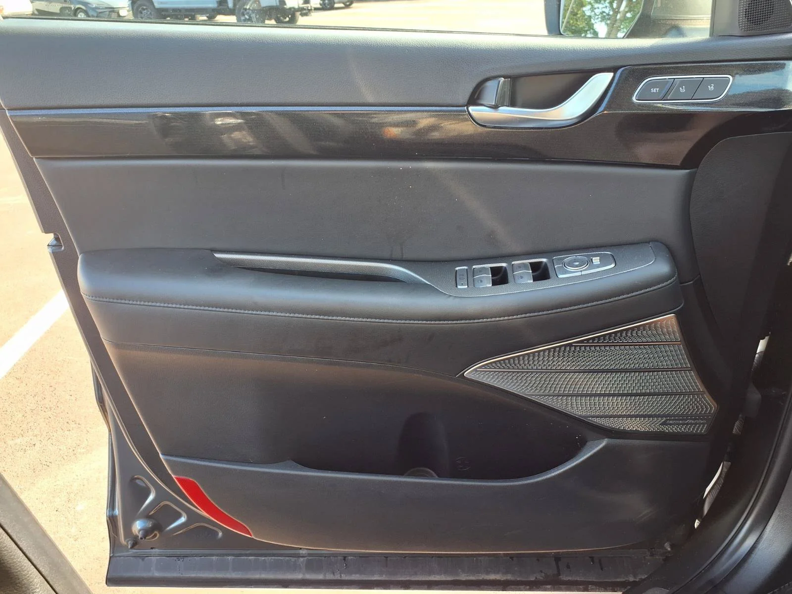 Used 2021 Rainforest Hyundai Limited image 18