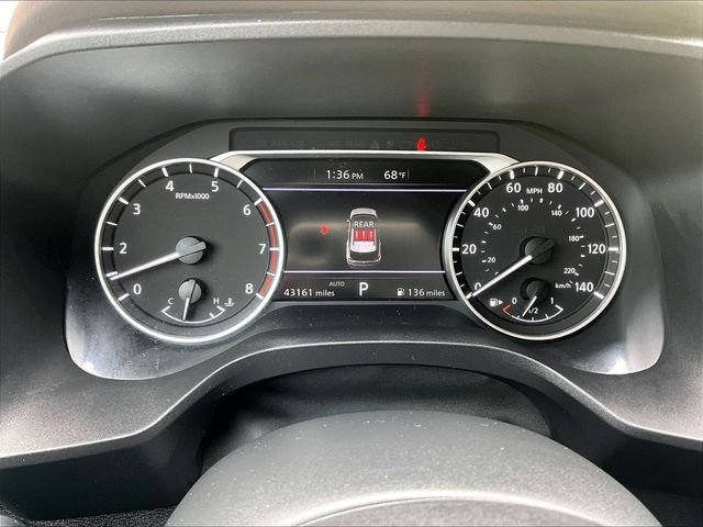 Used 2023 White Nissan S image 25
