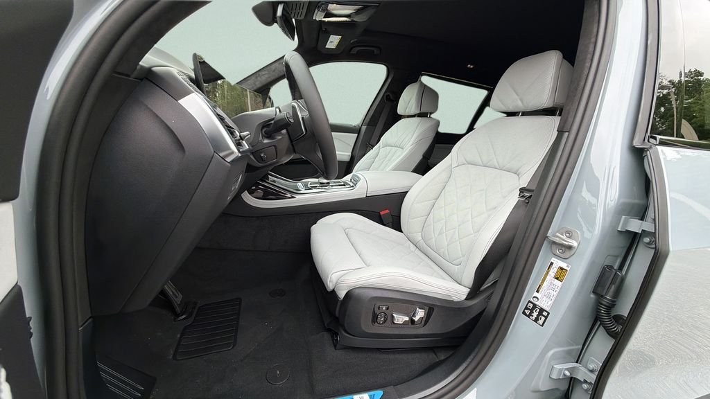 New 2026 Brooklyn Grey Metallic BMW xDrive40i image 5