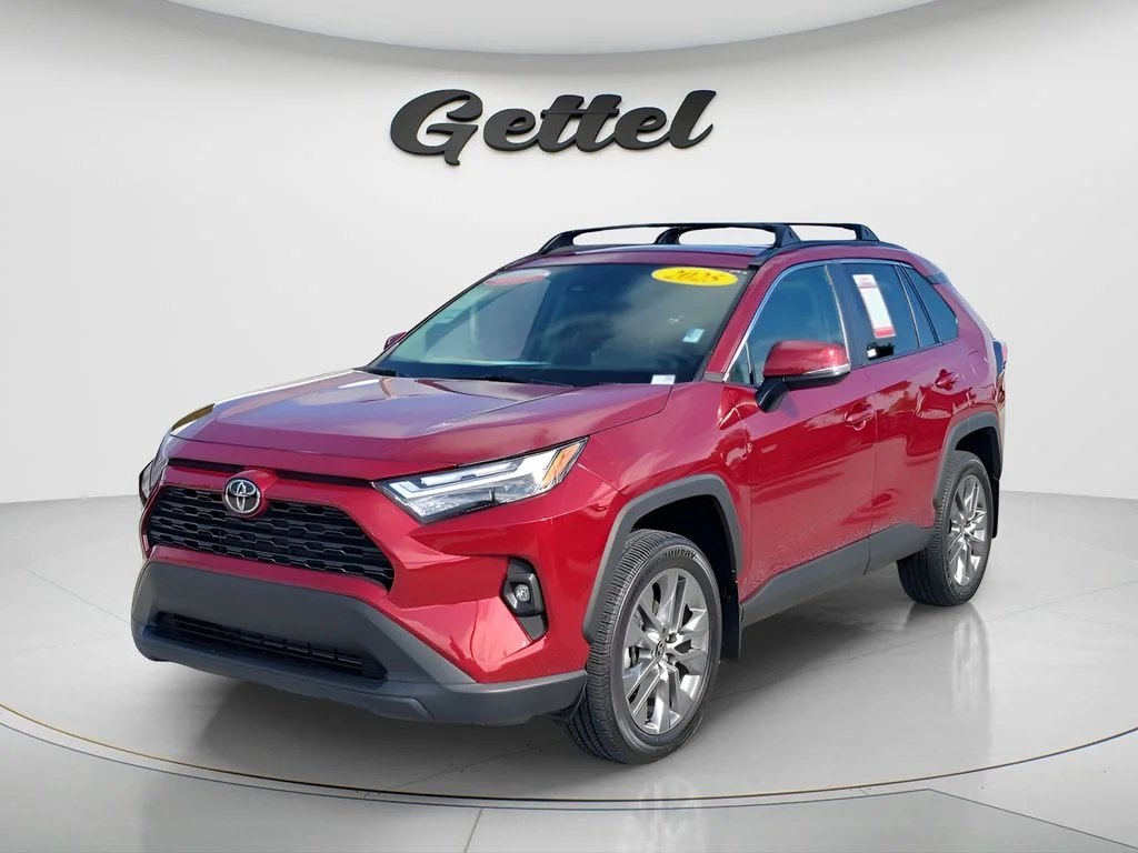 2025 Toyota RAV4 XLE Premium FWD's photo