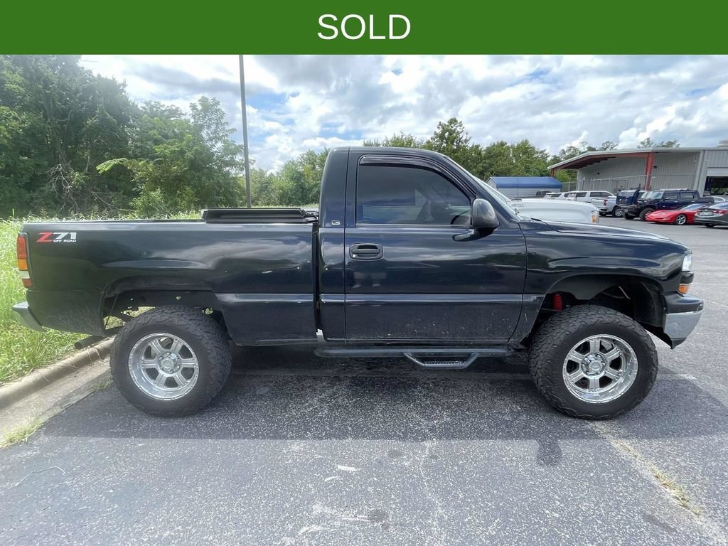 Used 2001 Chevrolet Silverado LS with VIN 1GCEK14TX1Z324371 for sale in Fayetteville, TN