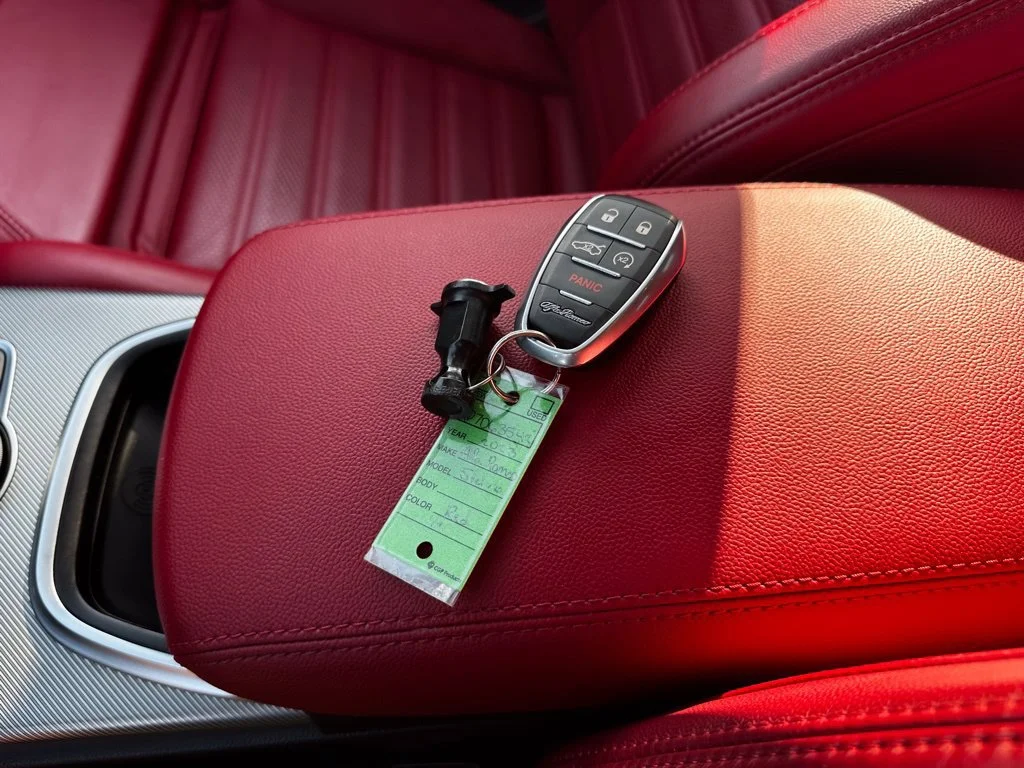Used 2023 Red Alfa Romeo Veloce image 28