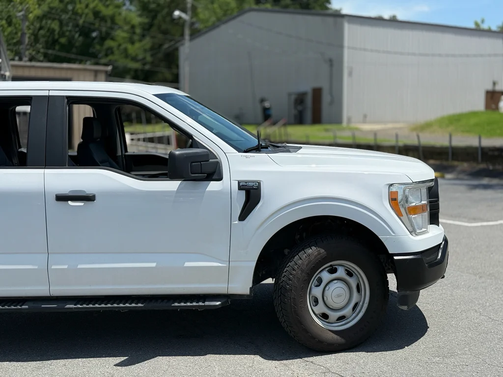 Used 2022 Oxford White Ford XL image 10