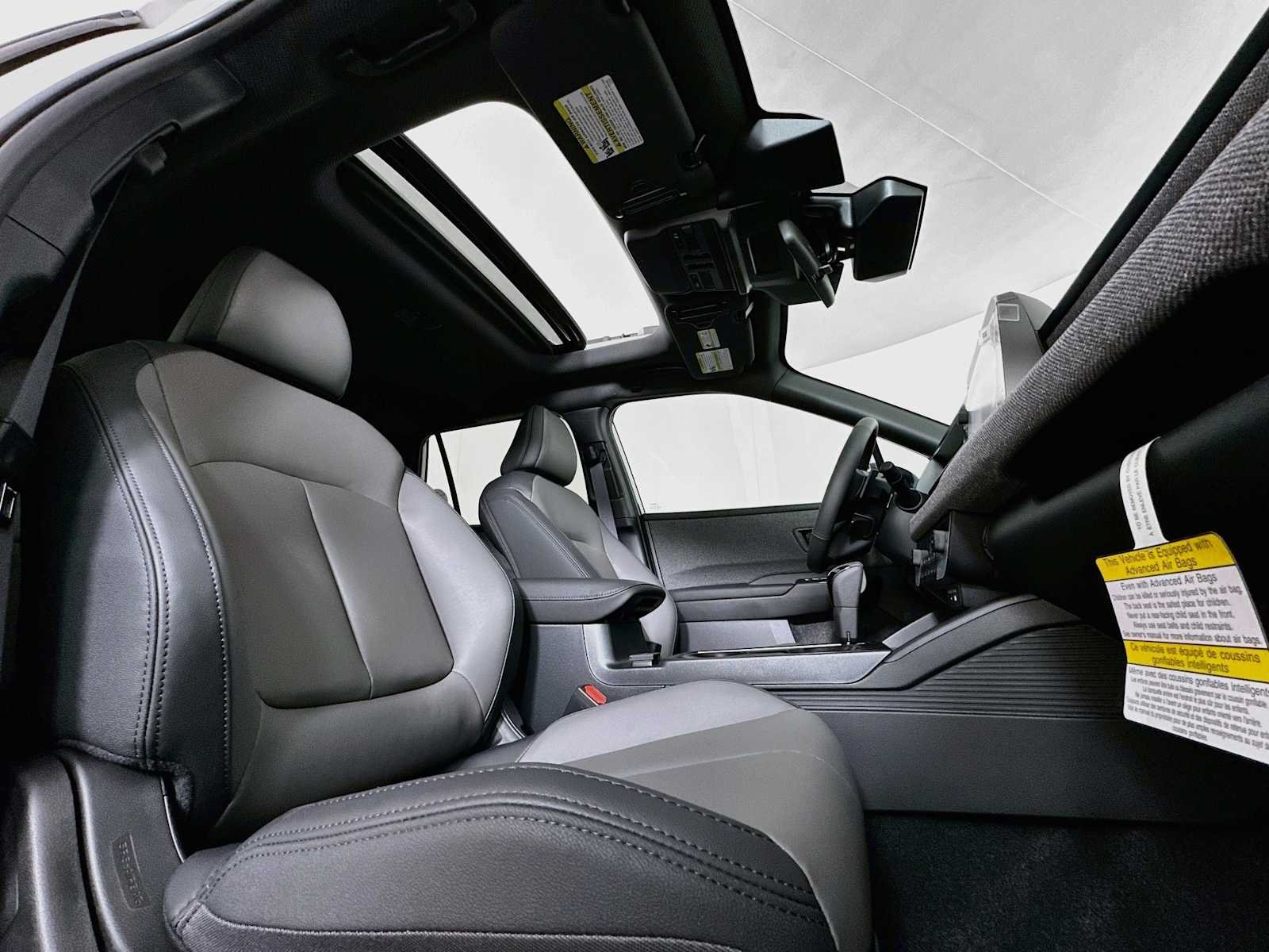 New 2026 CRYSTAL WHITE PEARL Subaru Premium image 27