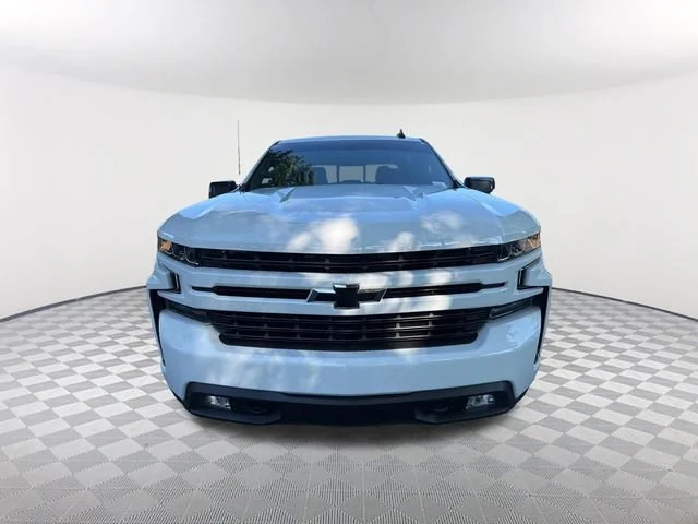 Used 2020 SUMMIT WHITE Chevrolet RST image 2