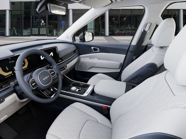 2026 Kia Carnival EX - Photo 17