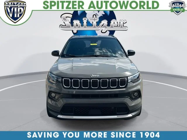 Used 2023 Gray Jeep Limited image 3