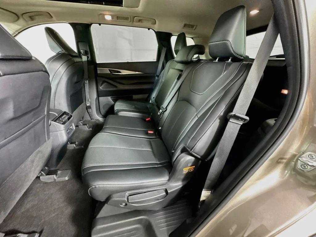 Certified Used 2023 Titanium INFINITI LUXE image 33