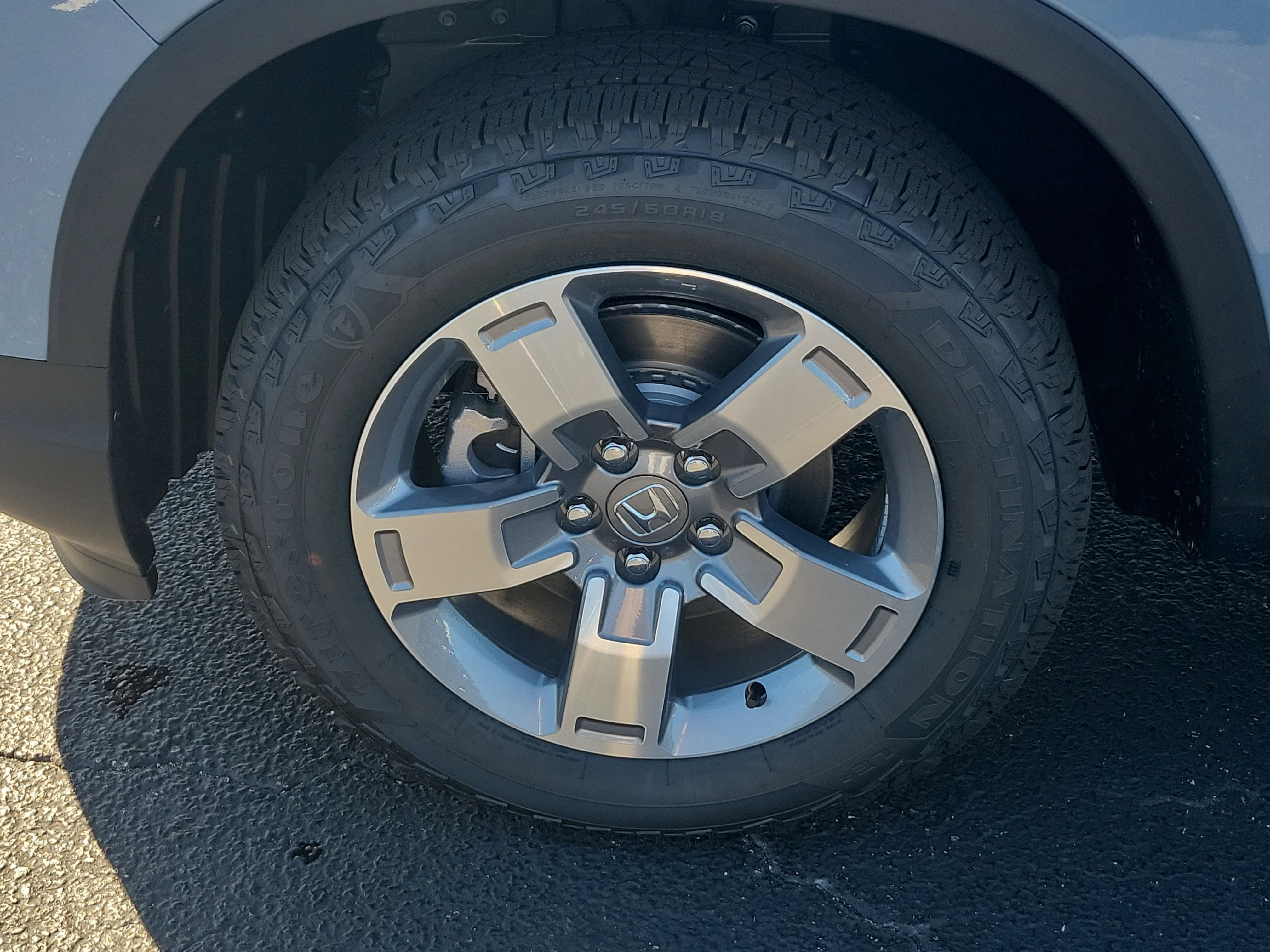 New 2026 Sonic Gray Pearl Honda RTL image 4
