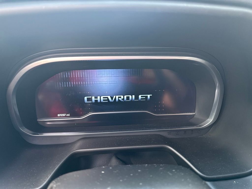 Used 2023 Red Chevrolet RST image 7