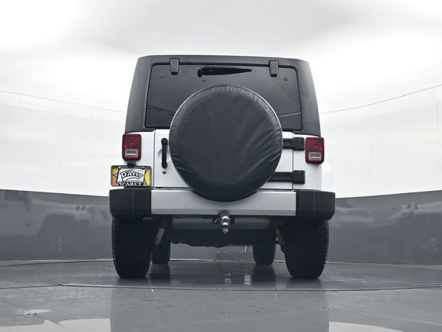 Used 2016 White Jeep Sahara image 26