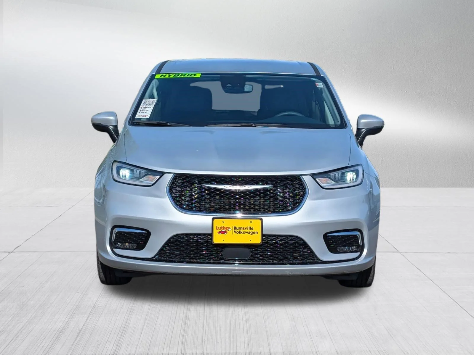 Used 2023 Chrysler Pacifica Hybrid Touring L with VIN 2C4RC1L78PR618339 for sale in Burnsville, Minnesota