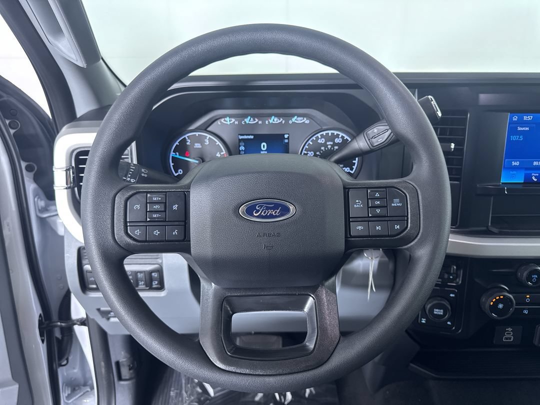 New 2026 Oxford White Ford XLT image 16