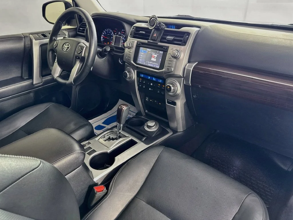 Used 2018 Midnight Black Metallic Toyota Limited image 35