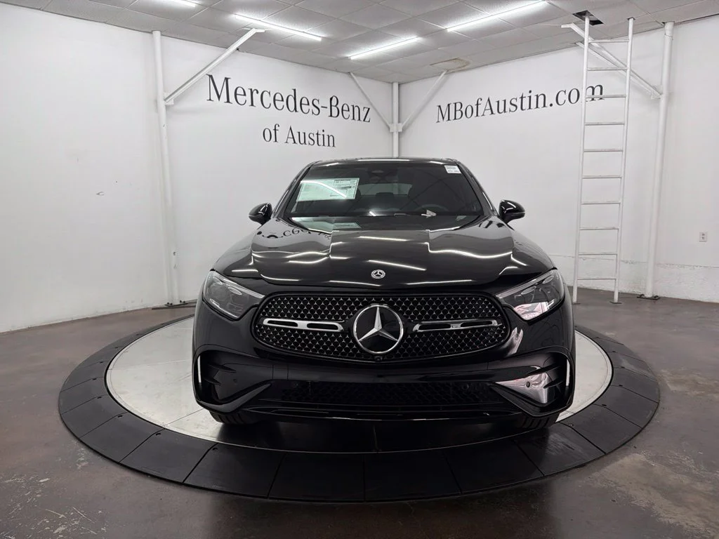 New 2027 Black Mercedes-Benz GLC 300 Coupe image 2