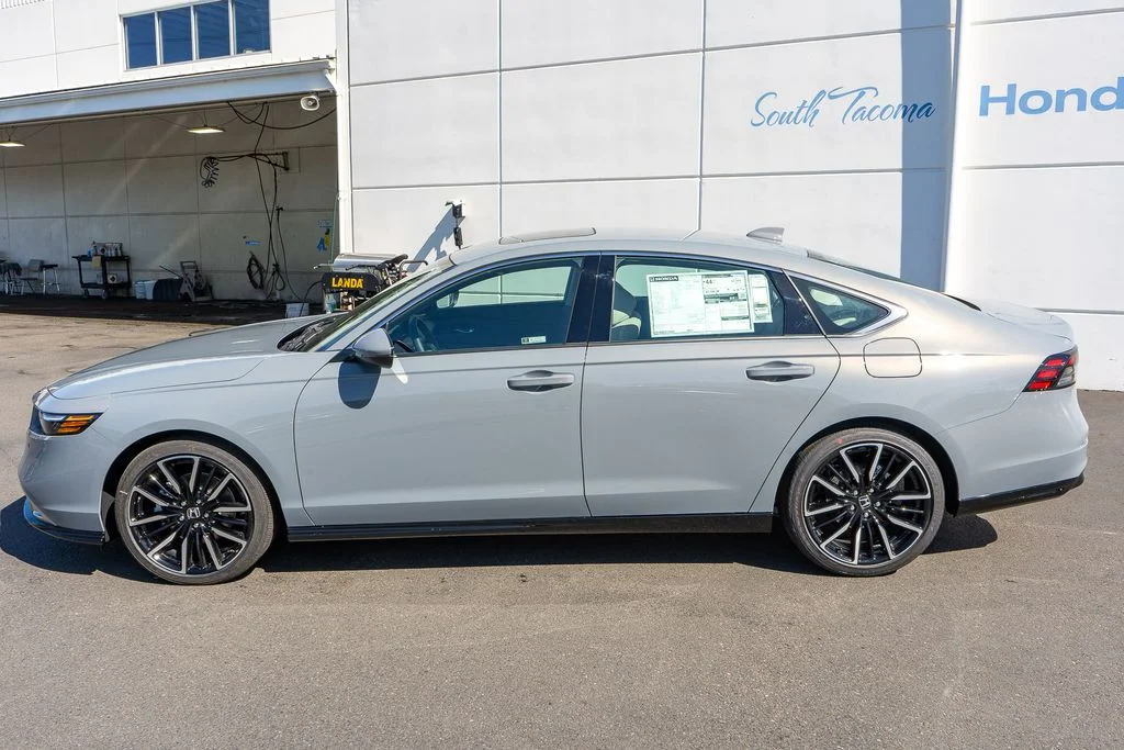 2026 Honda Accord Hybrid Touring - Photo 9