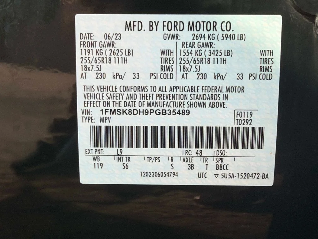 Used 2023 Green Ford XLT image 36