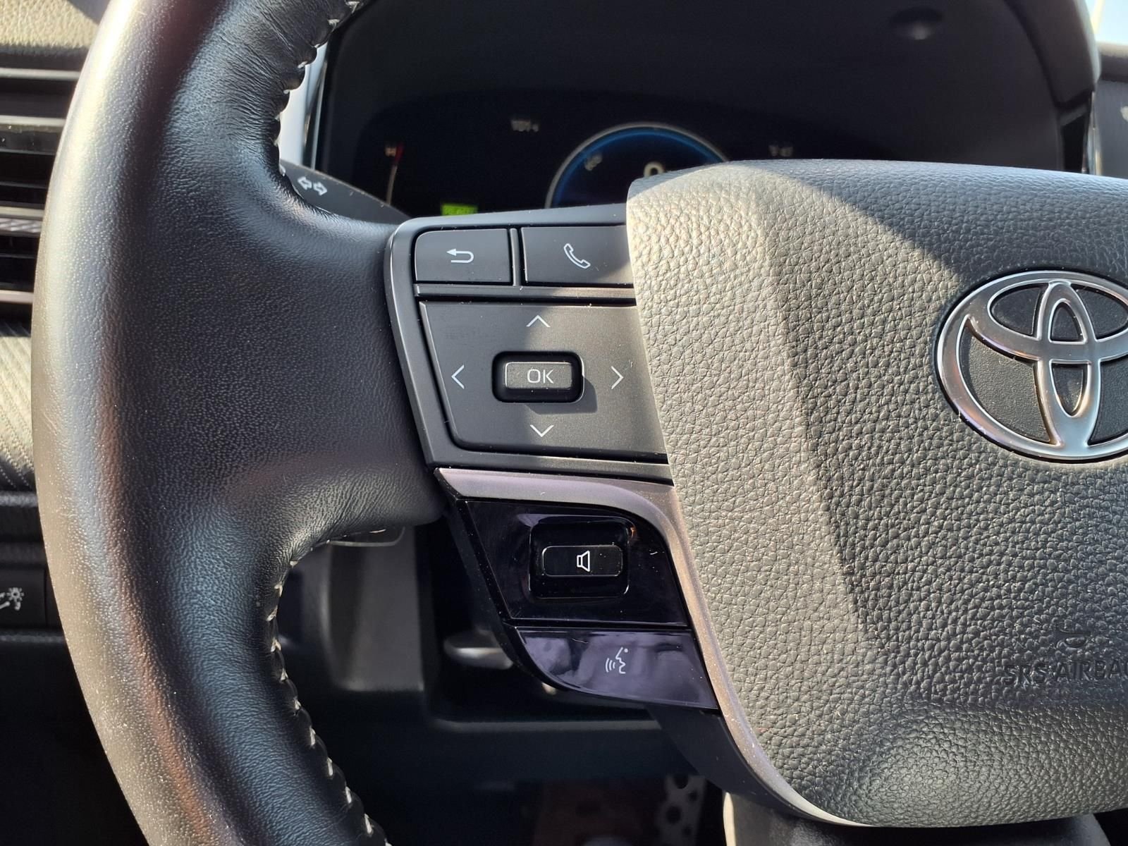 Used 2025 Heavy Metal Toyota SE image 21