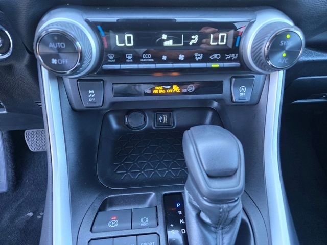 Used 2025 White Toyota XLE image 15