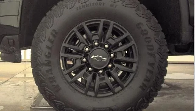 Used 2024 Black Chevrolet ZR2 image 3