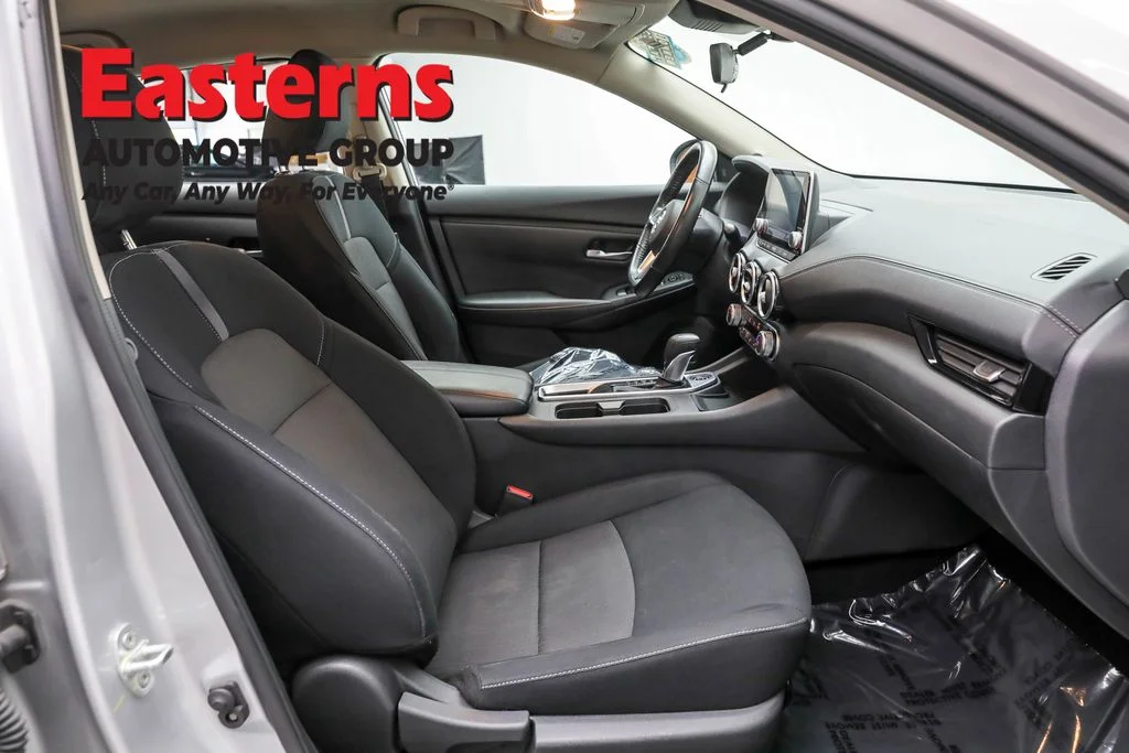 Used 2022 Silver Nissan SV image 23