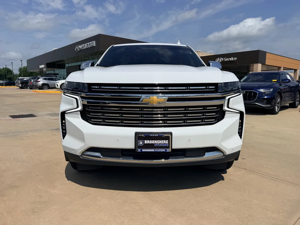 Used 2022 Summit White Chevrolet Premier image 3