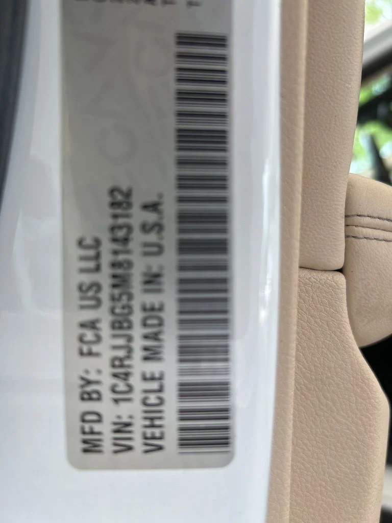 Used 2021 White Jeep Limited image 51
