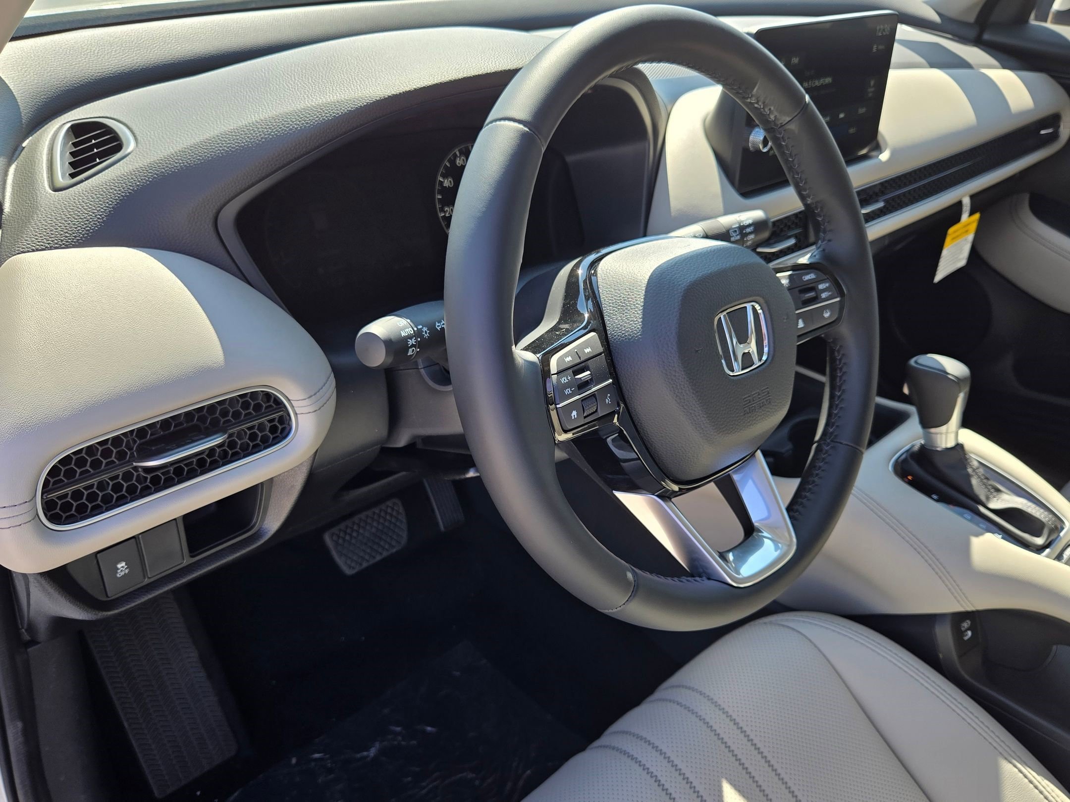 New 2027 Platinum White Pearl Honda EX-L image 11