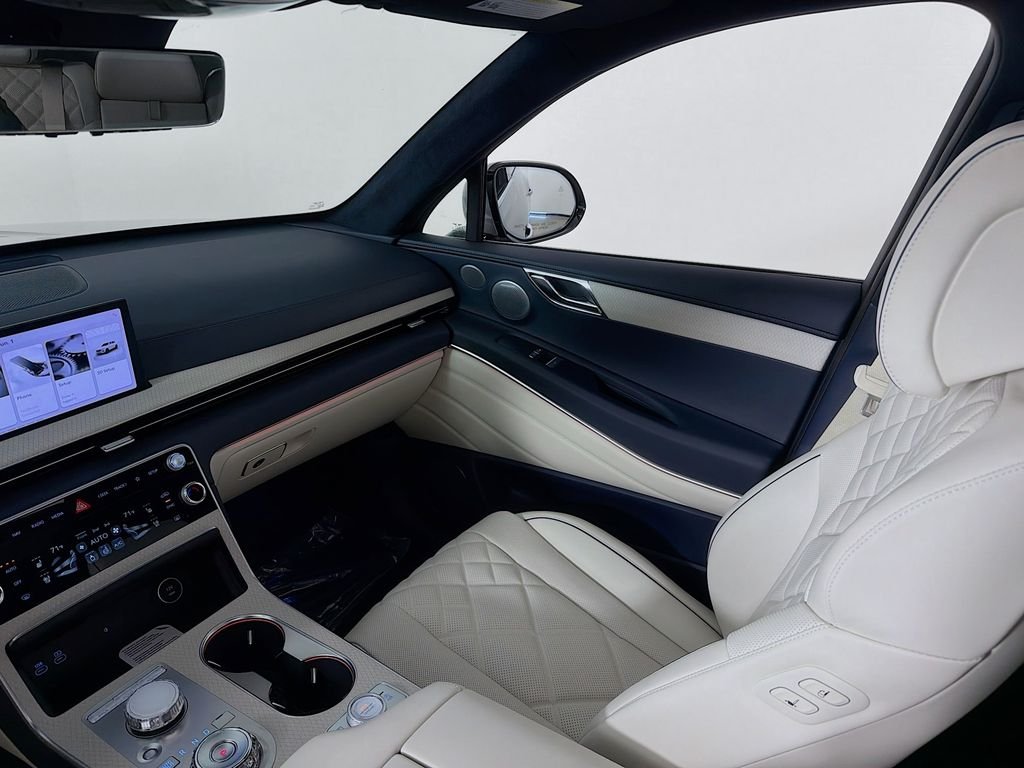 New 2026 Savile Silver Genesis 3.5T Prestige image 25