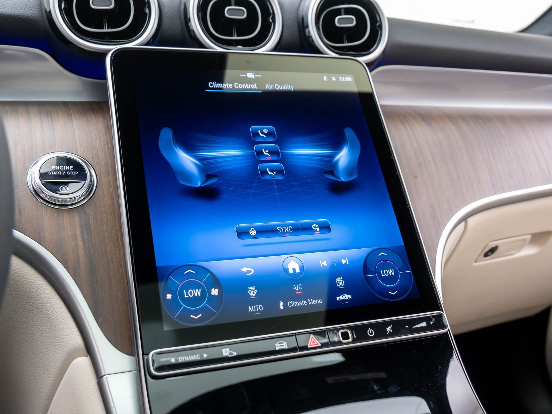 New 2026 White Mercedes-Benz GLC 300 image 24