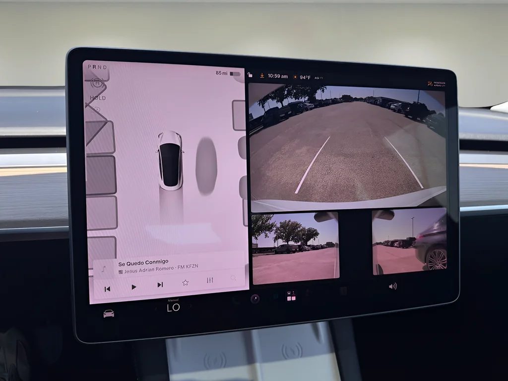 Used 2023 White Tesla Base image 8