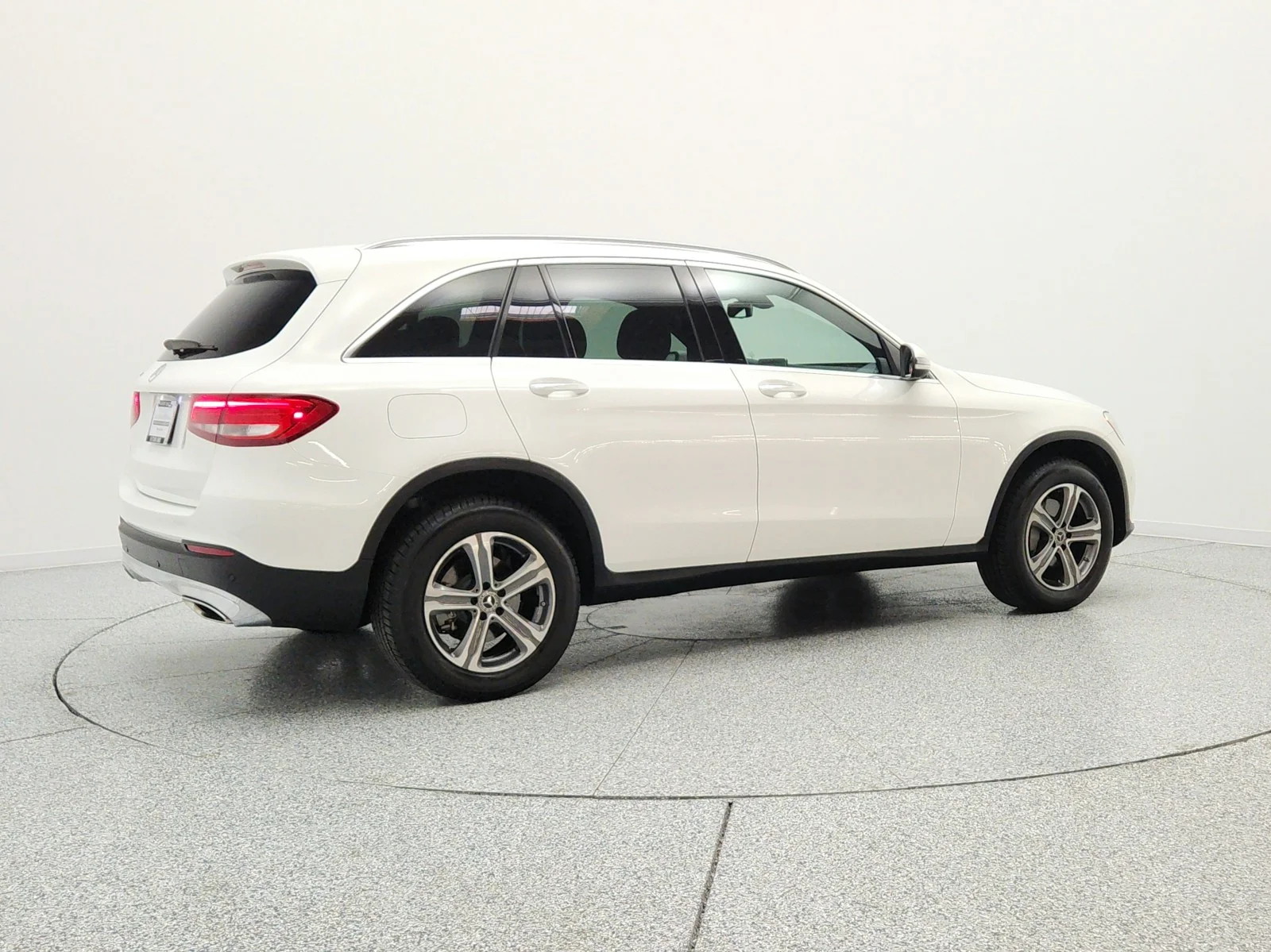 Used 2019 Polar White Mercedes-Benz GLC 300 SUV image 5