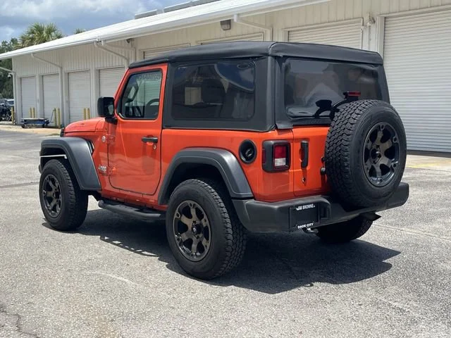 Used 2019  Jeep Sport S image 7