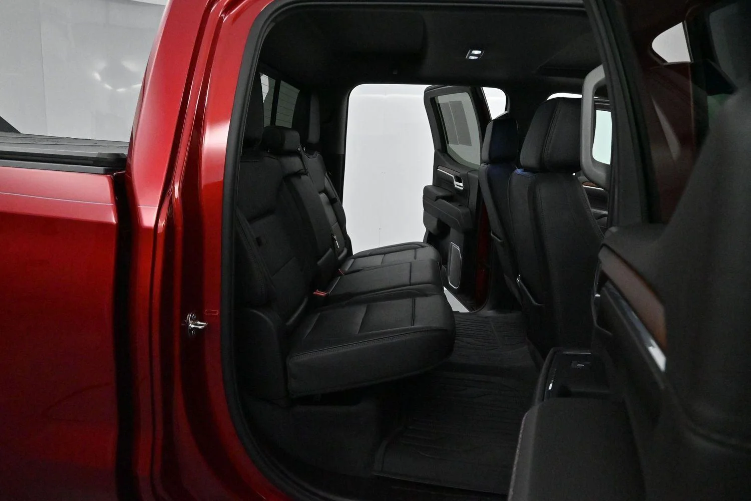 Used 2024 Volcanic Red Tintcoat GMC Denali image 34