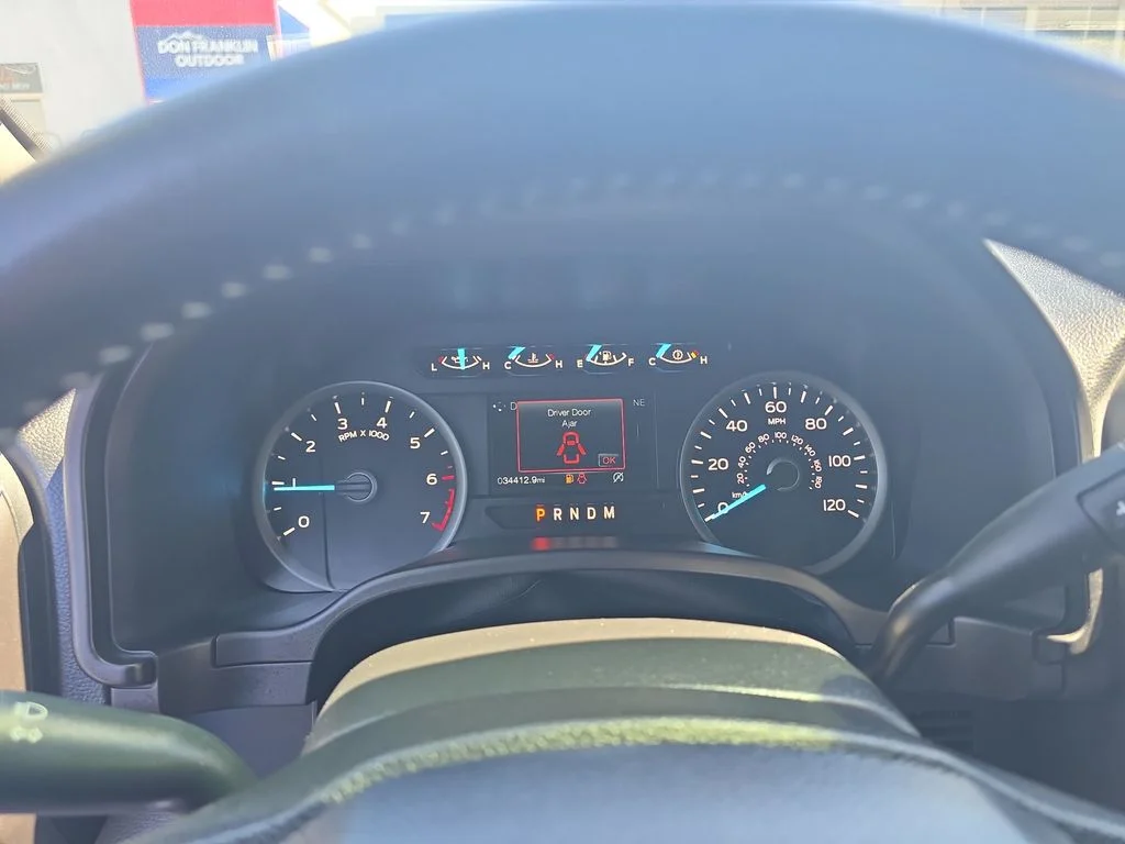 Used 2020 Blue Ford XLT image 15