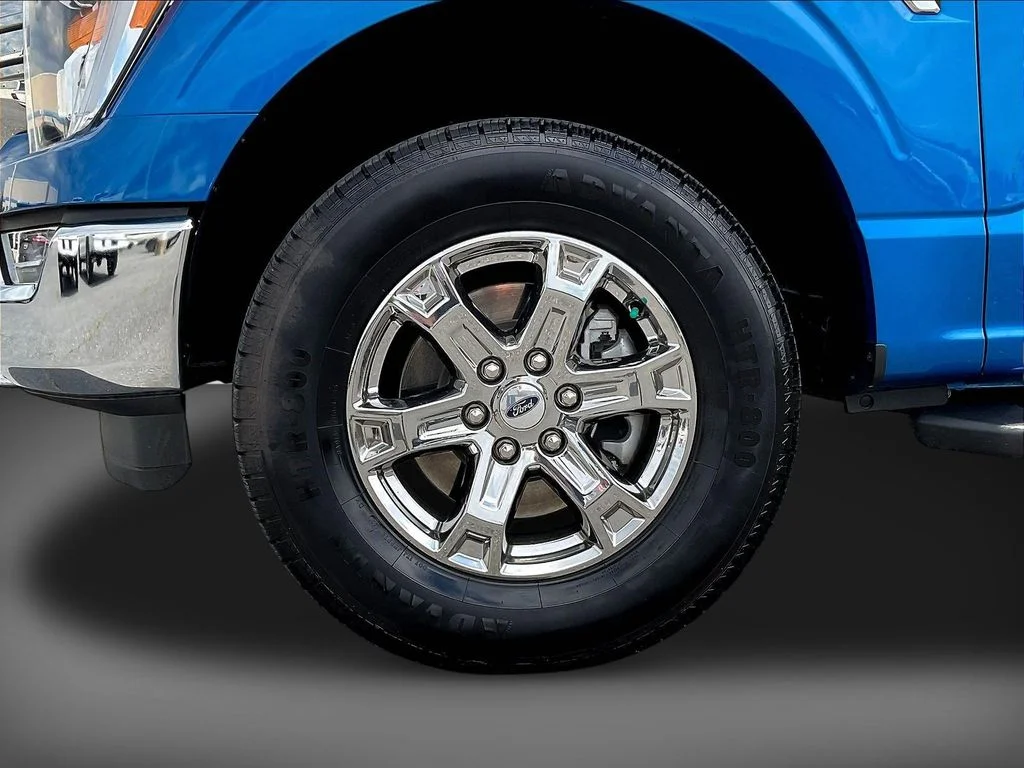 Certified Used 2021 Velocity Blue Metallic Ford XLT image 38