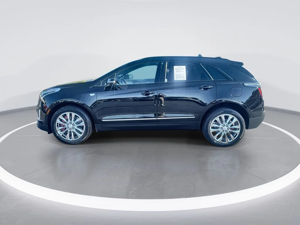 Used 2023 Black Cadillac Sport image 5