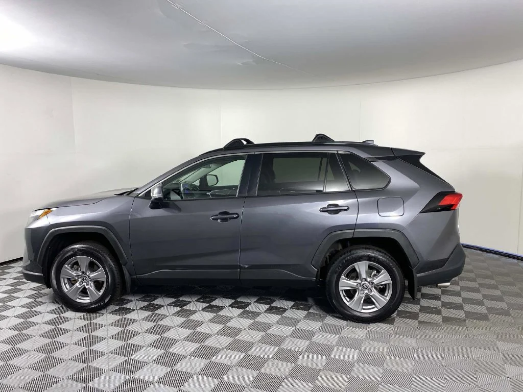 Used 2025 Magnetic Gray Metallic Toyota XLE image 5