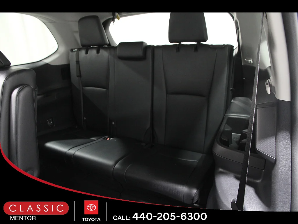 Used 2025 Midnight Black Metallic Toyota XLE image 20