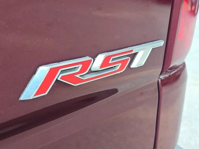 Used 2021 Red Chevrolet RST image 11