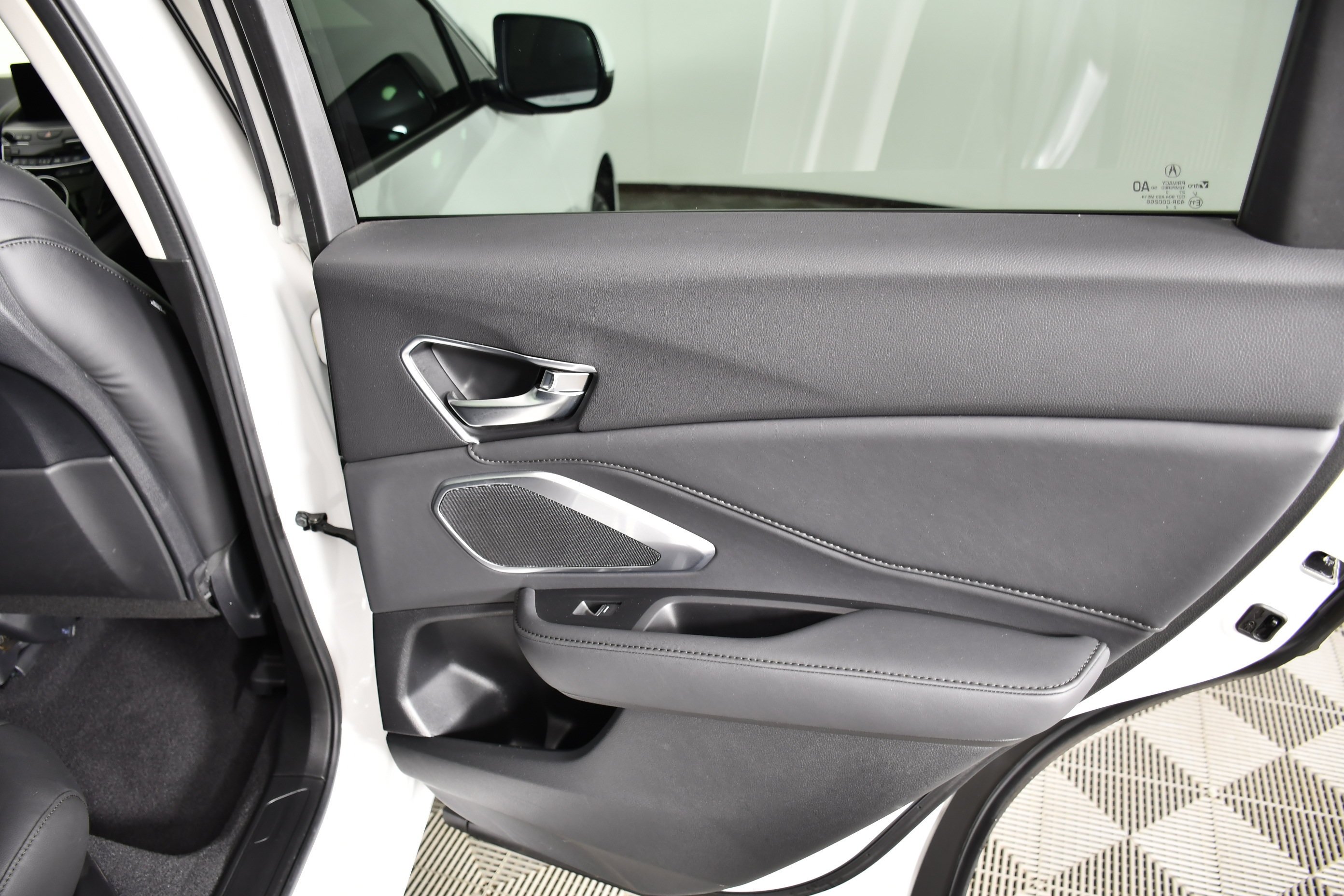 Used 2023 Platinum White Pearl Acura Base image 43