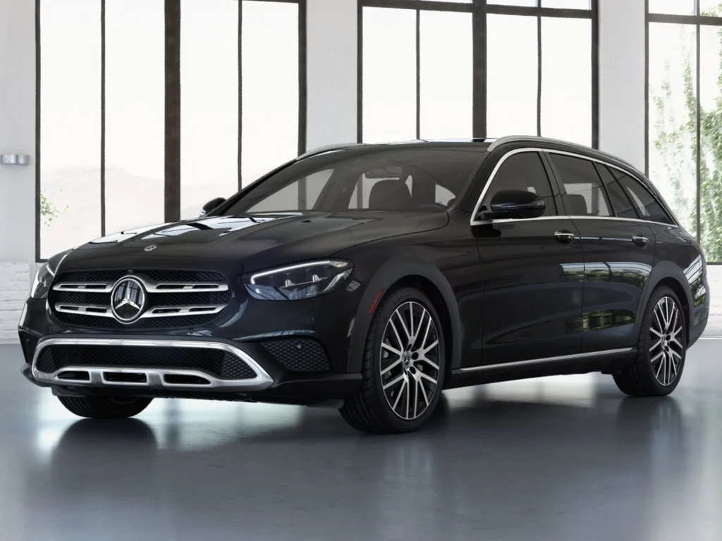 2022 Mercedes-Benz E-Class E450 4MATIC All-Terrain's photo