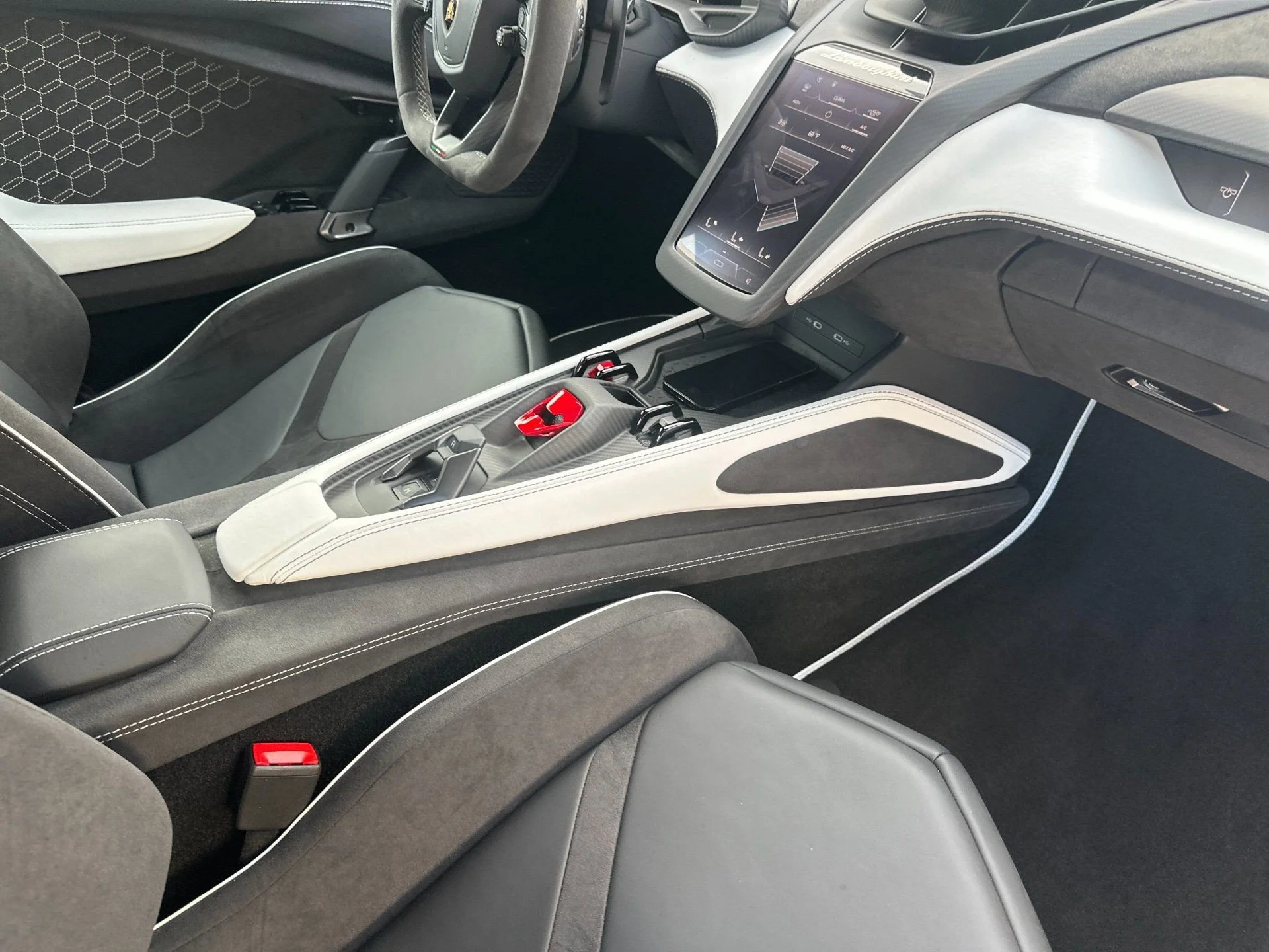 Certified Used 2026  Lamborghini  image 6