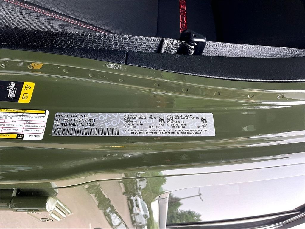 Used 2023 Green Jeep Rubicon image 28