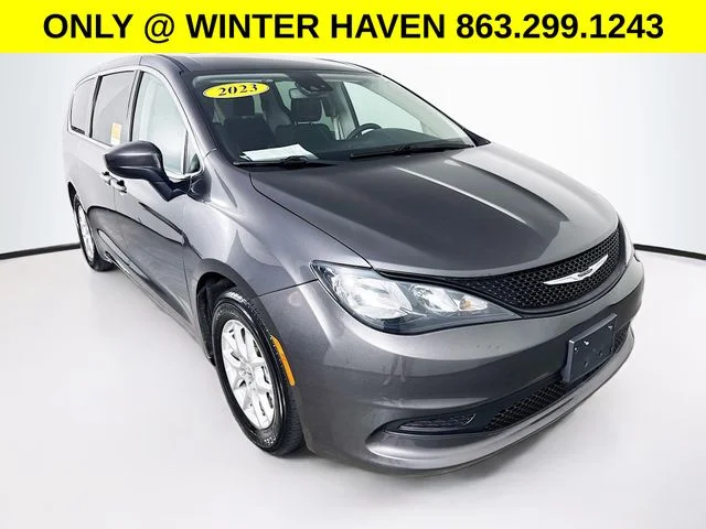 2023 Chrysler Voyager LX