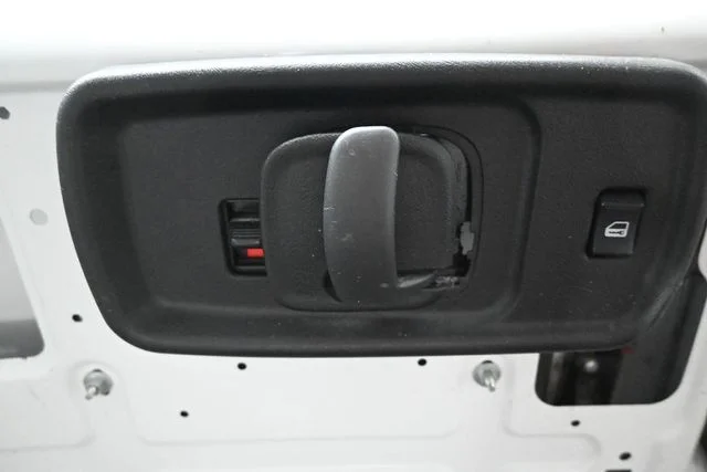 2021 Chevrolet Express Cargo Work Van - Photo 10