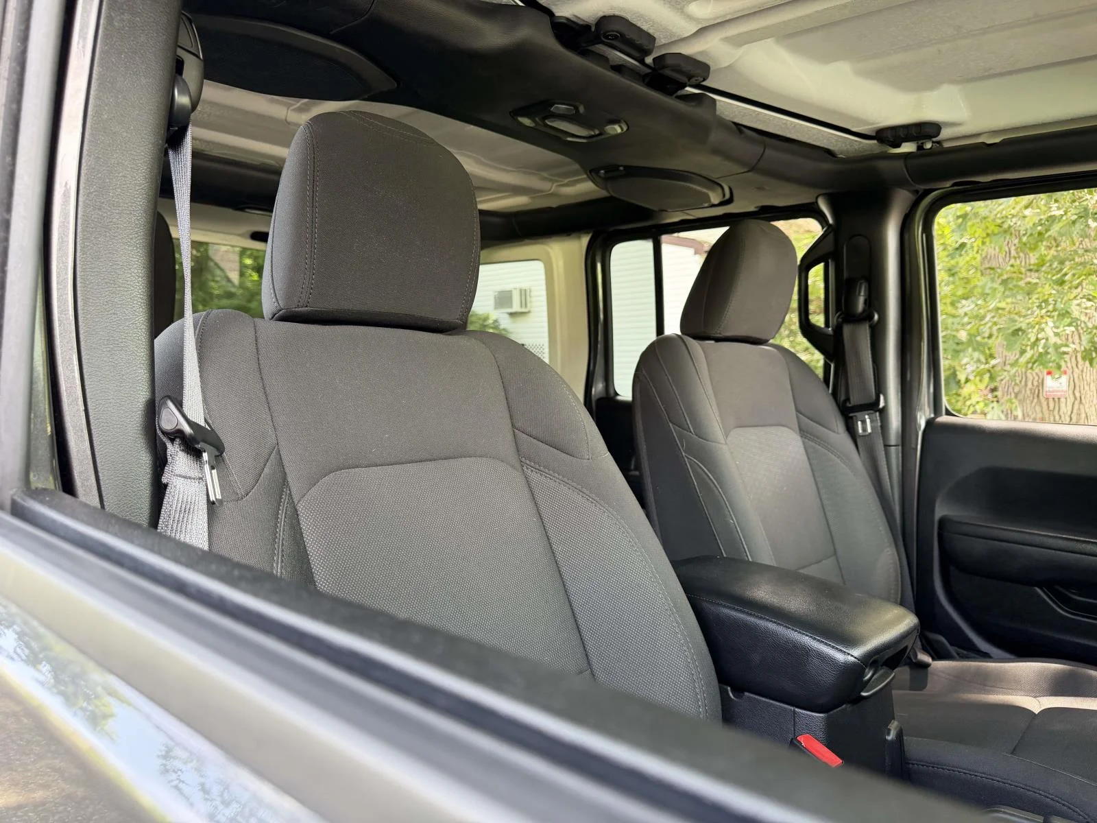 Used 2022 Gray Jeep Unlimited Willys image 11