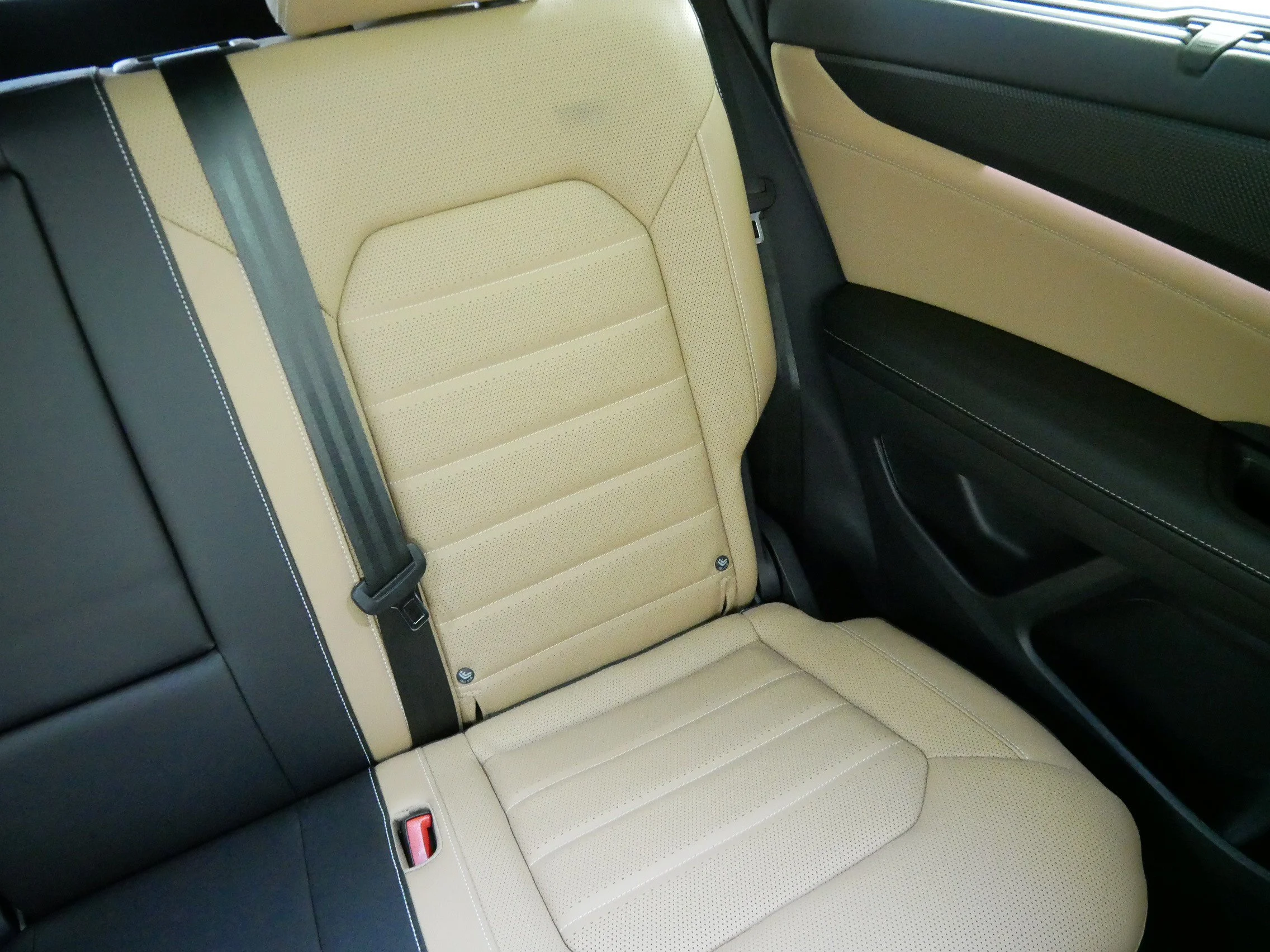New 2026 Opal White Pearl Volkswagen 2.0T SEL R-Line Black image 14