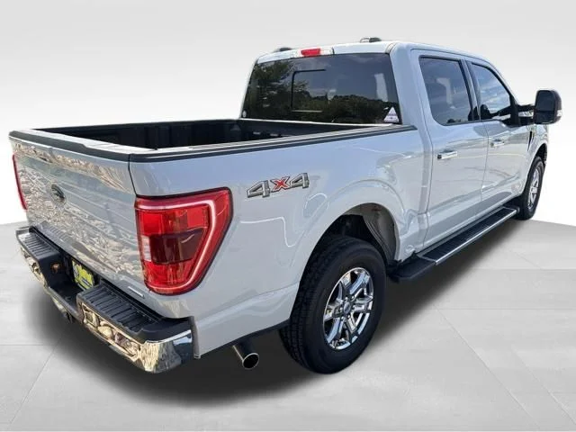 Used 2023 White Ford XLT image 4